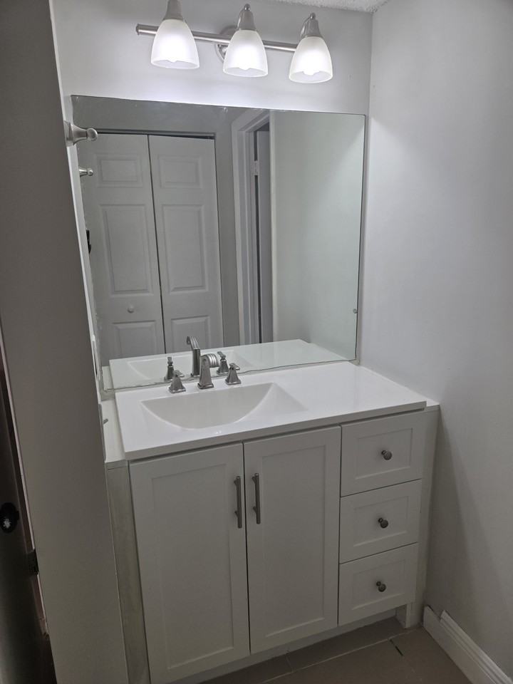 18850 Nw 57th Ave #206 - Photo 7 of 17