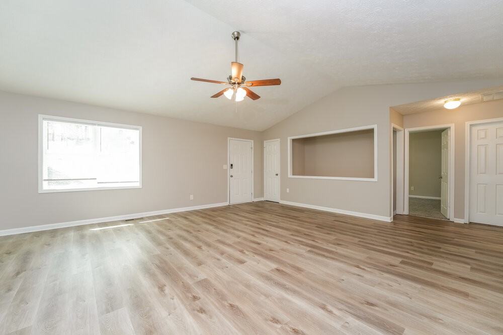 2704 Laurel View Dr - Photo 6 of 17