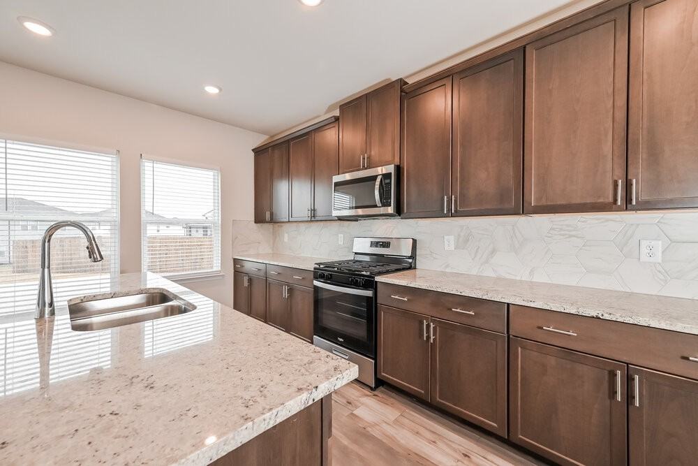 5922 Green Ash Ct - Photo 5 of 17