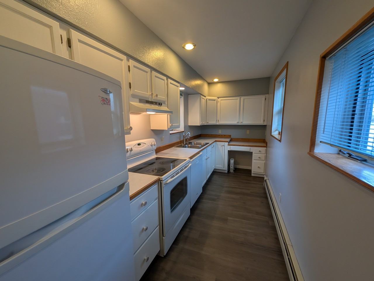 1000 Fountain Terrace Dr #202 - Photo 4 of 37