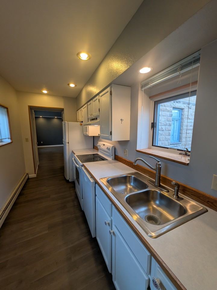 1000 Fountain Terrace Dr #202 - Photo 5 of 37