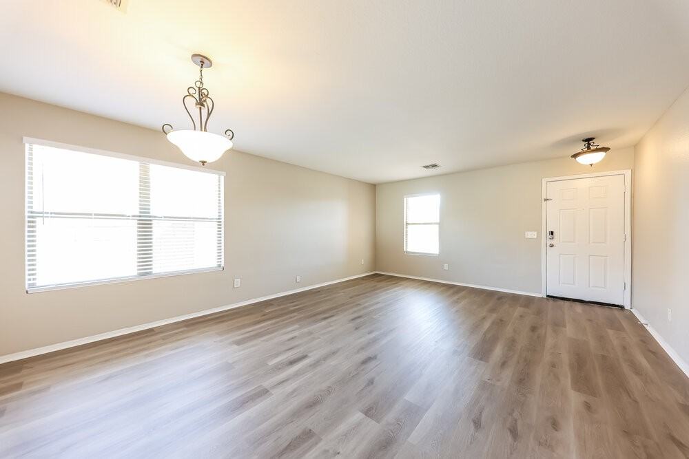3012 W Running Deer Trl - Photo 3 of 16