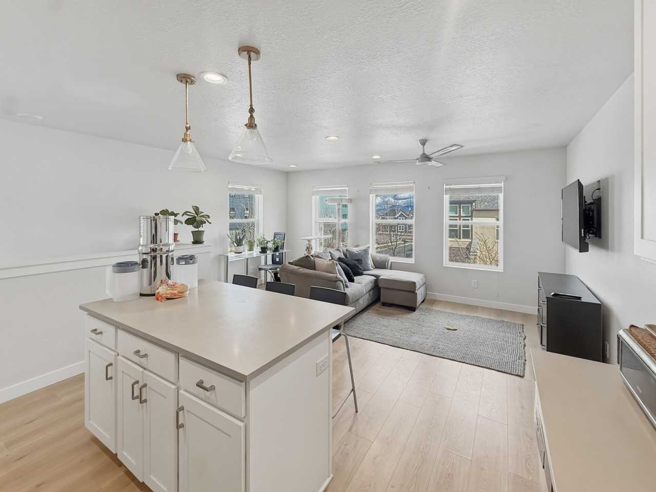 6399 W Birch Run Rd - Photo 4 of 7