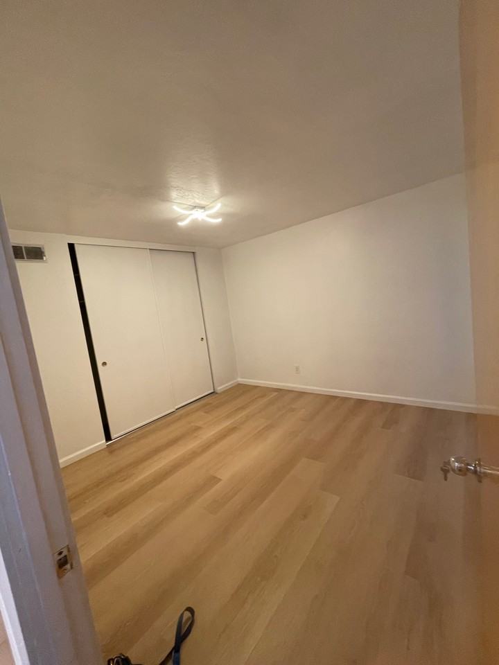 Locksley Ave At Warren Drive #2 - Photo 7 of 18