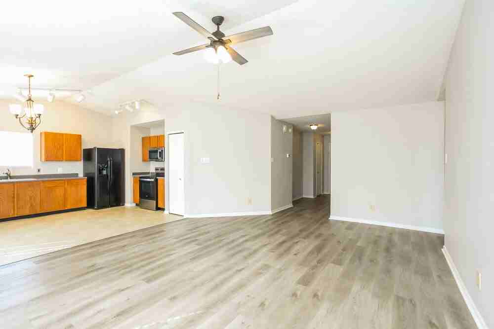 2989 Hearthside Dr - Photo 6 of 16