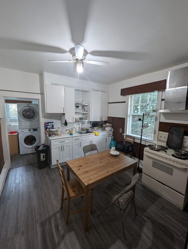 3513 Vanness Avenue #3513 - Photo 2 of 6