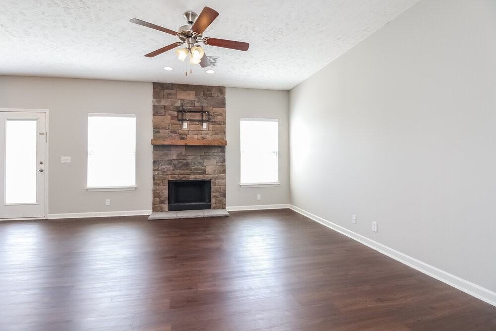 2654 Salem Glen Xing - Photo 4 of 16