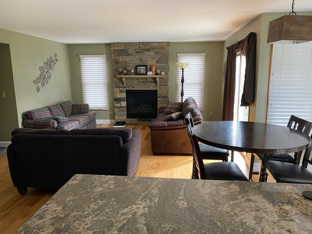 2719 Whitworth Dr #NA - Photo 4 of 14