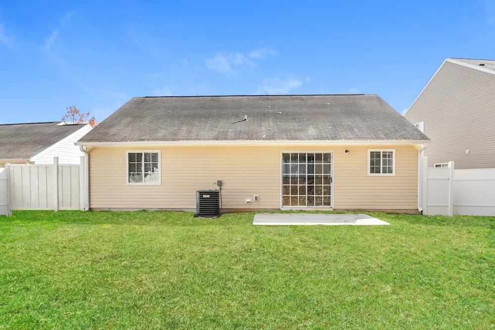 3909 Shepway Loop - Photo 2 of 12