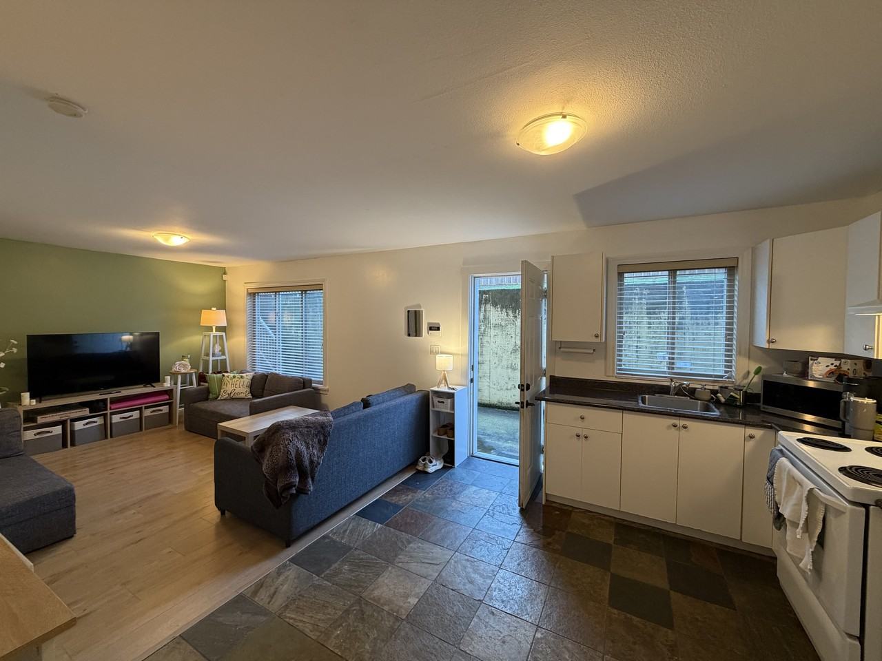 8435 171 St #1 - Photo 3 of 5