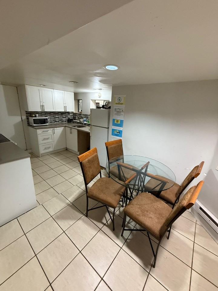 3635 Franklin Street #3635 - Photo 4 of 7