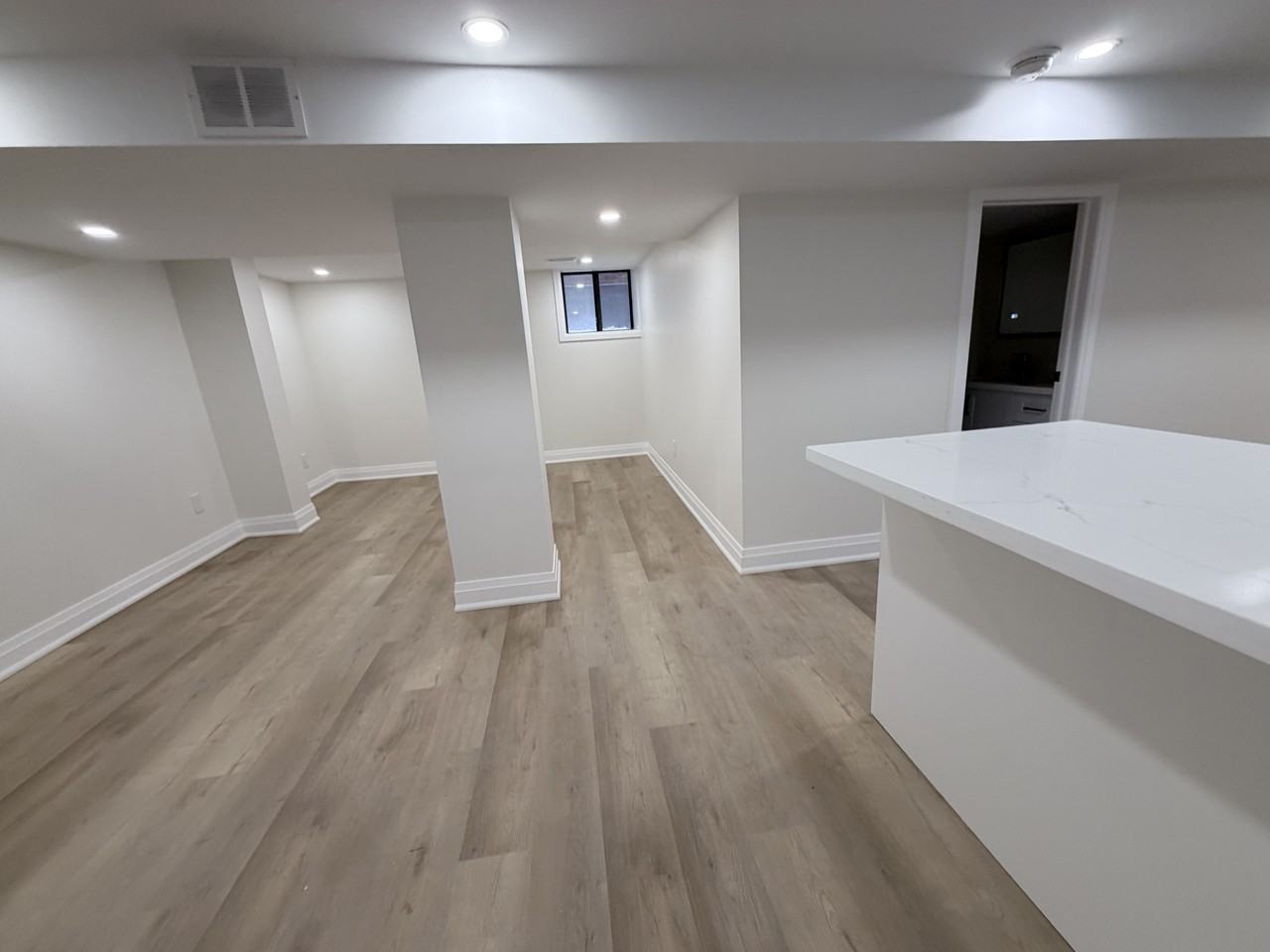 607 Huron Street - Photo 3 of 10