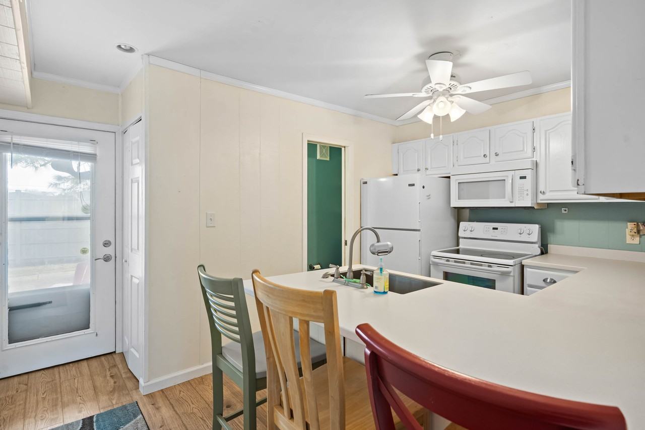 38256 Hummingbird Lane - 1Unit 214 #1 - Photo 4 of 30