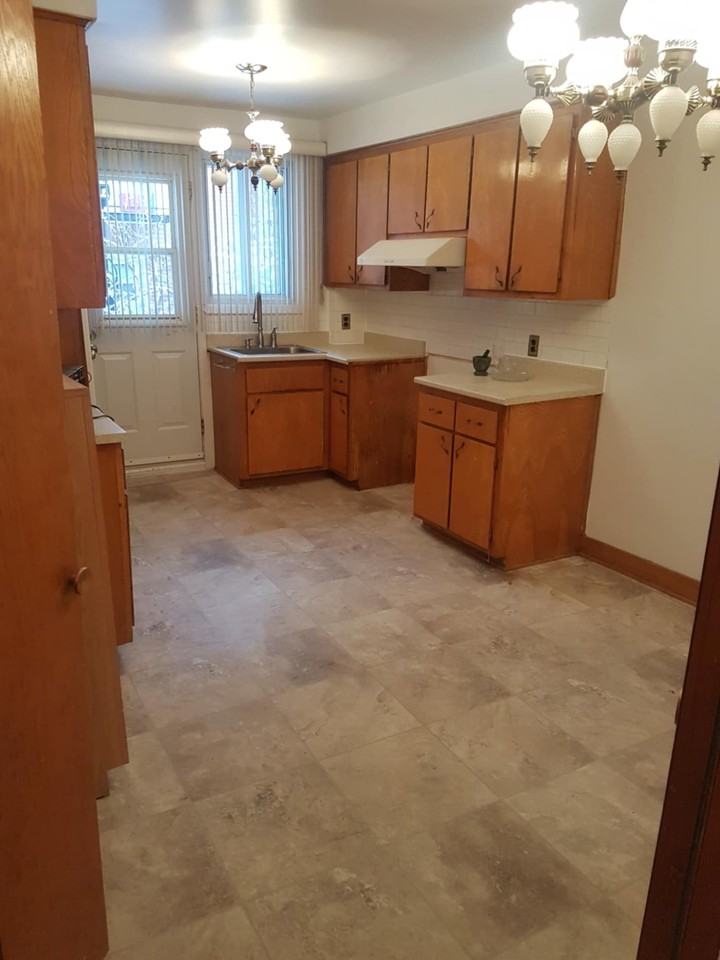7535 Avenue Stuart 2 - Photo 3 of 11