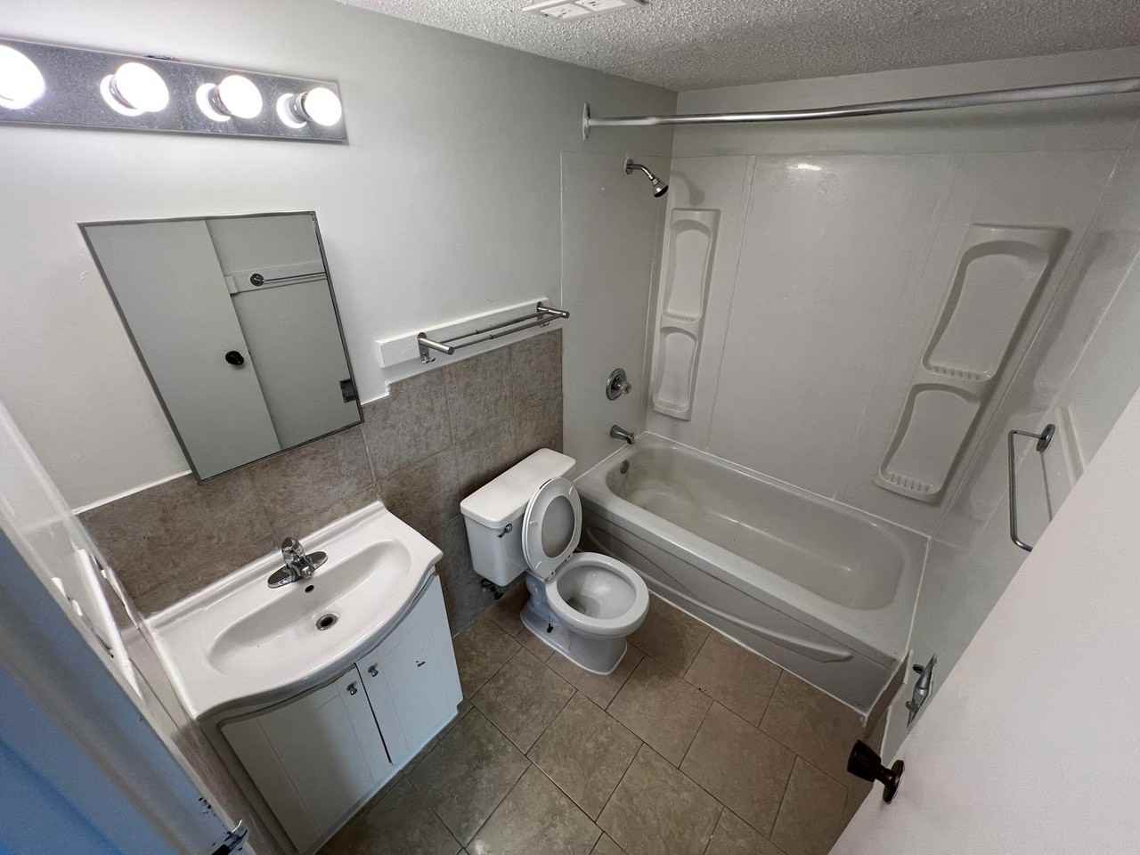 8 St E & Acadia Dr - Photo 3 of 10