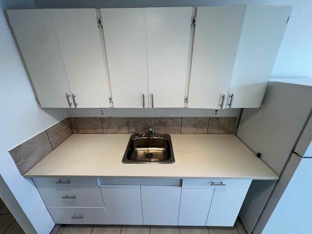 8 St E & Acadia Dr - Photo 6 of 10