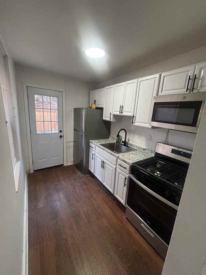 2534 N Water St #1 - Photo 4 of 10