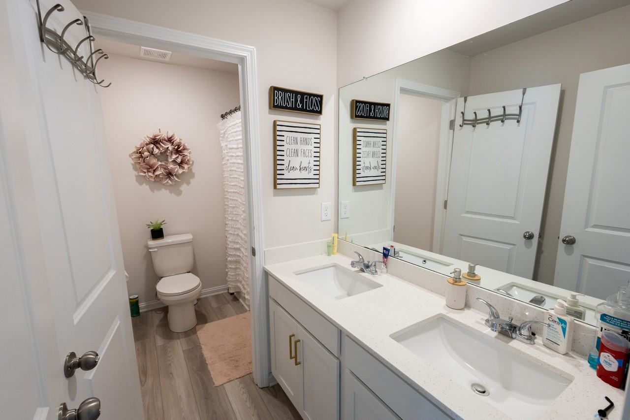 3174 White Ash St #1 - Photo 5 of 18