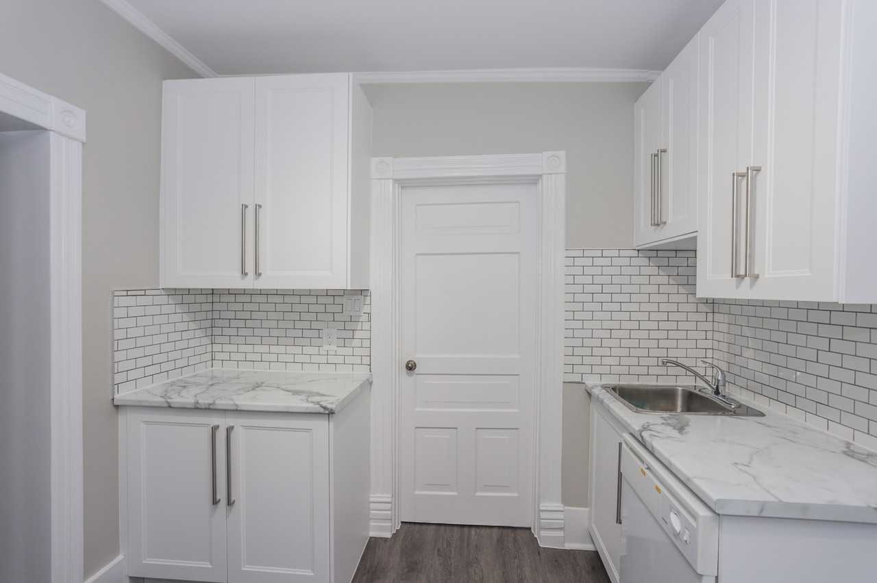 242 Bernard Avenue - Photo 2 of 9