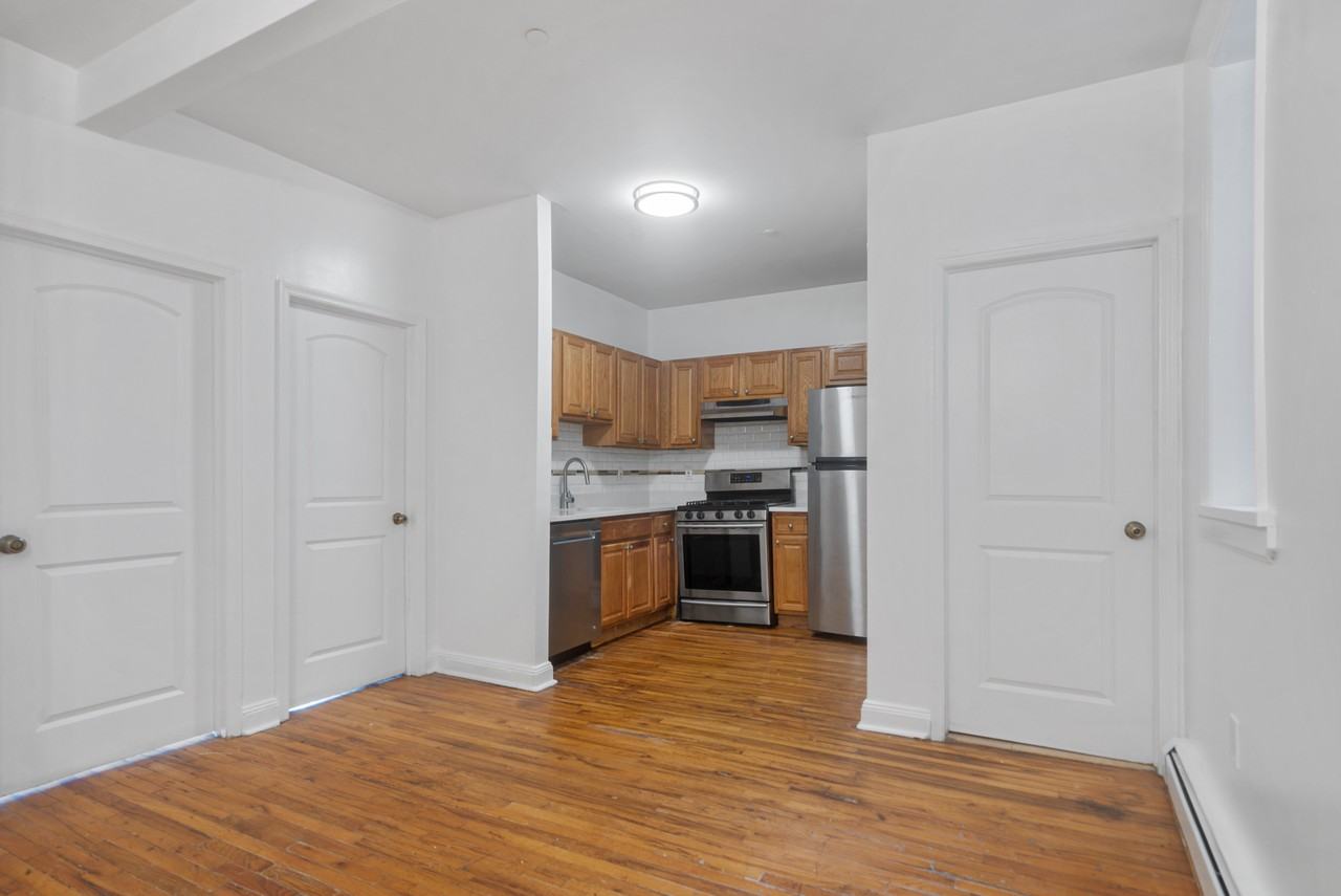 149 Grant Avenue #2c - Photo 2 of 13