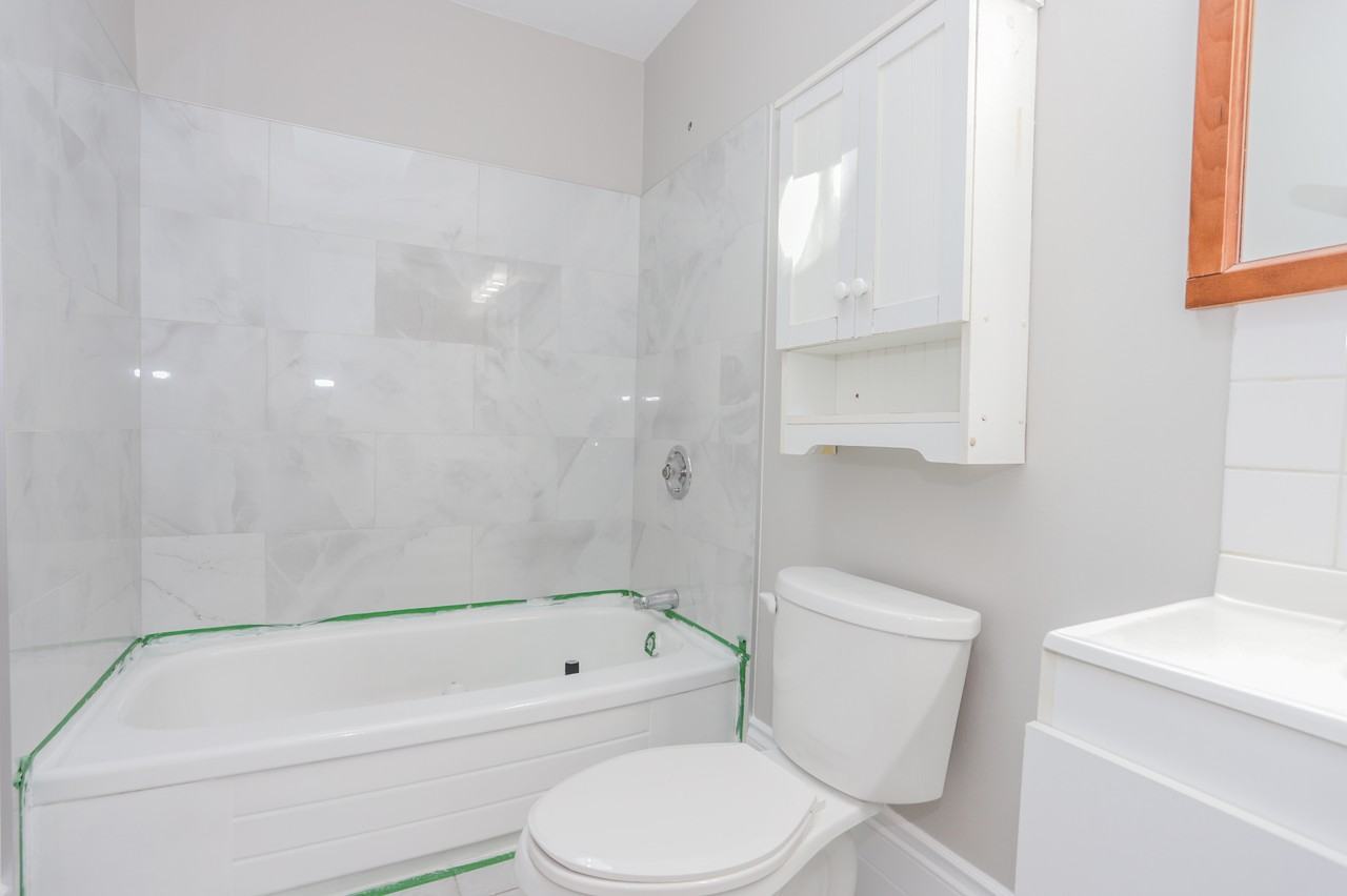 242 Bernard Avenue - Photo 7 of 9