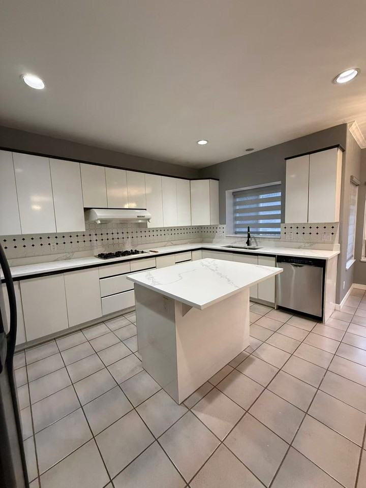 3200 River Road - Photo 7 of 49