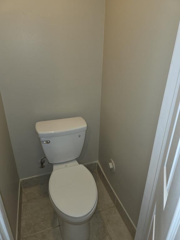 6832 S Clyde Ave - Photo 5 of 18