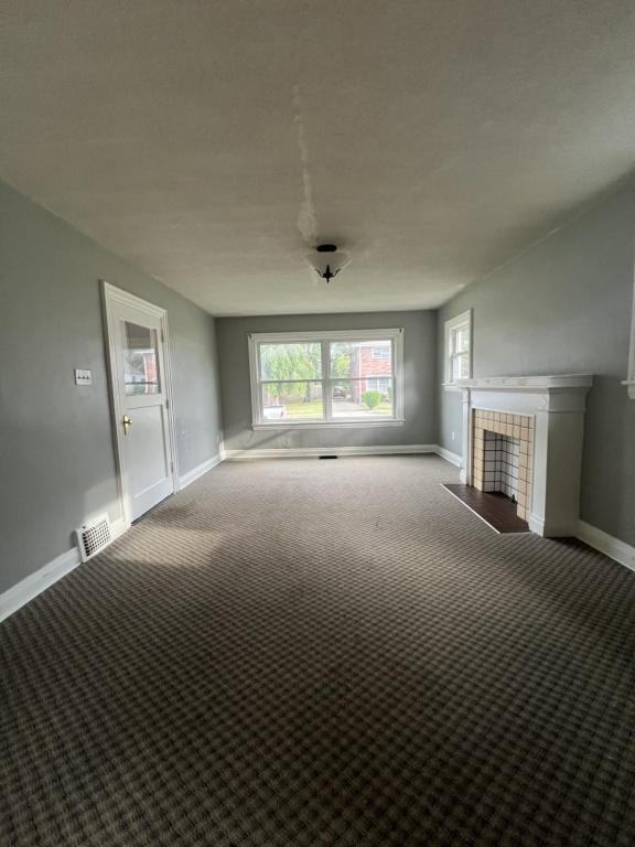 233 E 33rd St - Photo 3 of 15