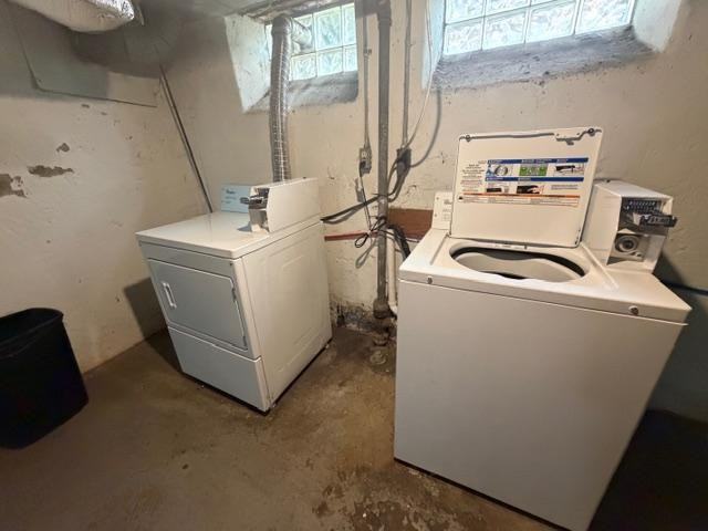 338 W 10th St #4 - Photo 5 of 41