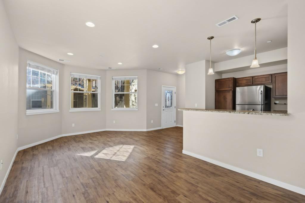 110 E 1st St - Photo 6 of 12