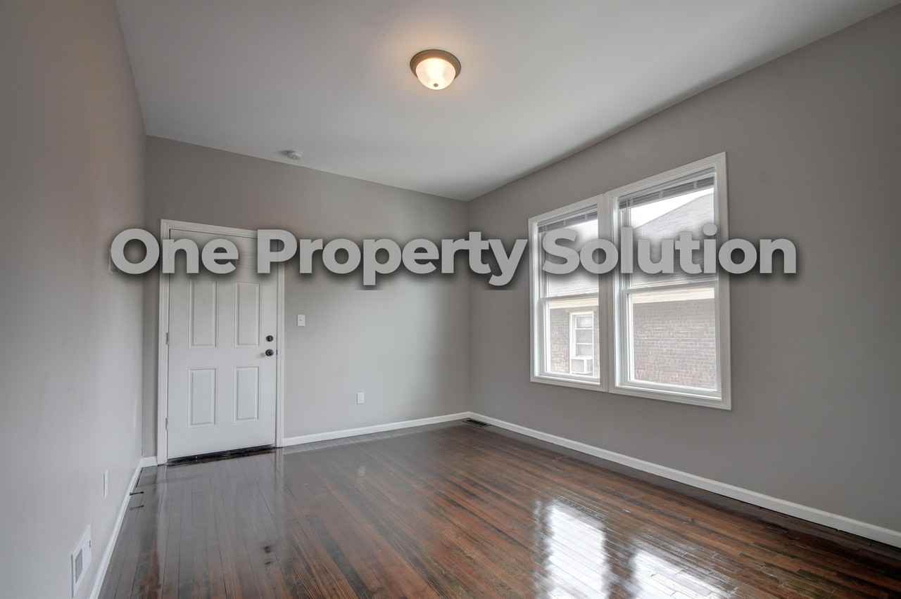 35 Ruth St #1 - Photo 4 of 12