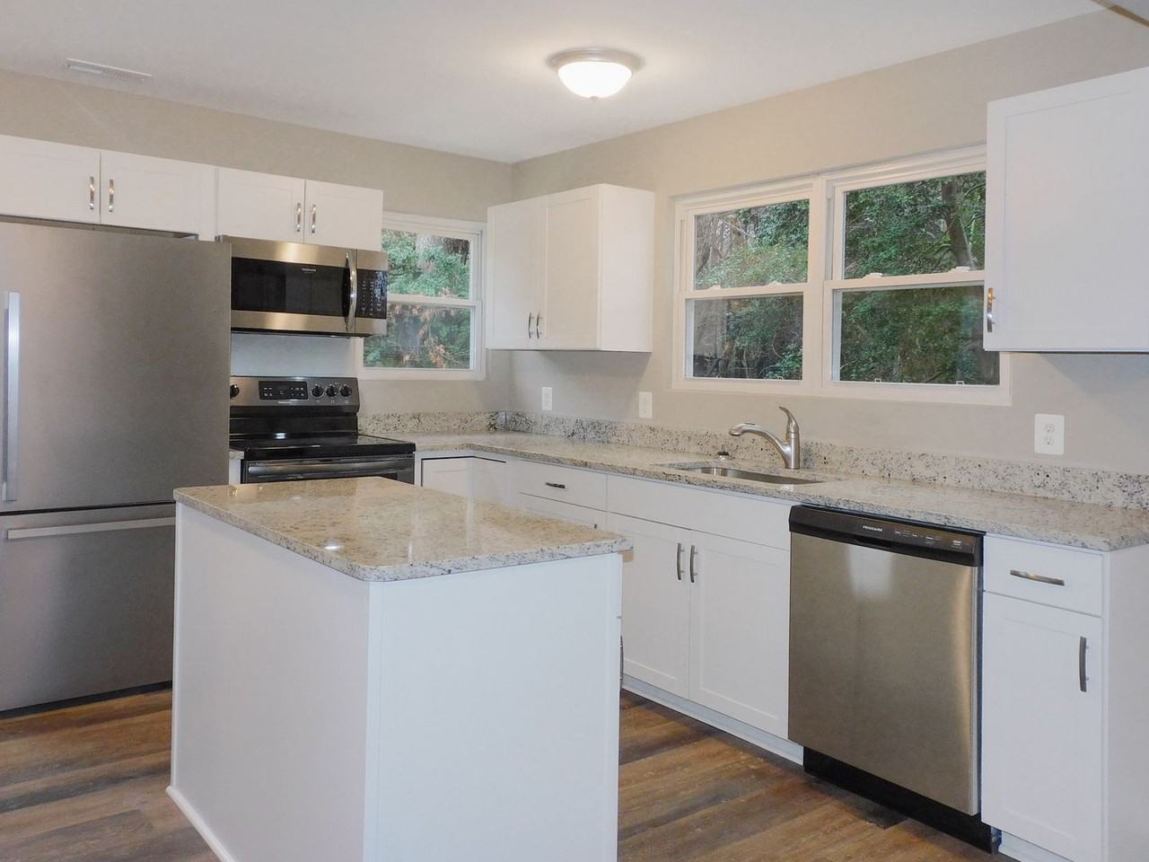 11415 Hg Trueman Rd - Photo 7 of 18