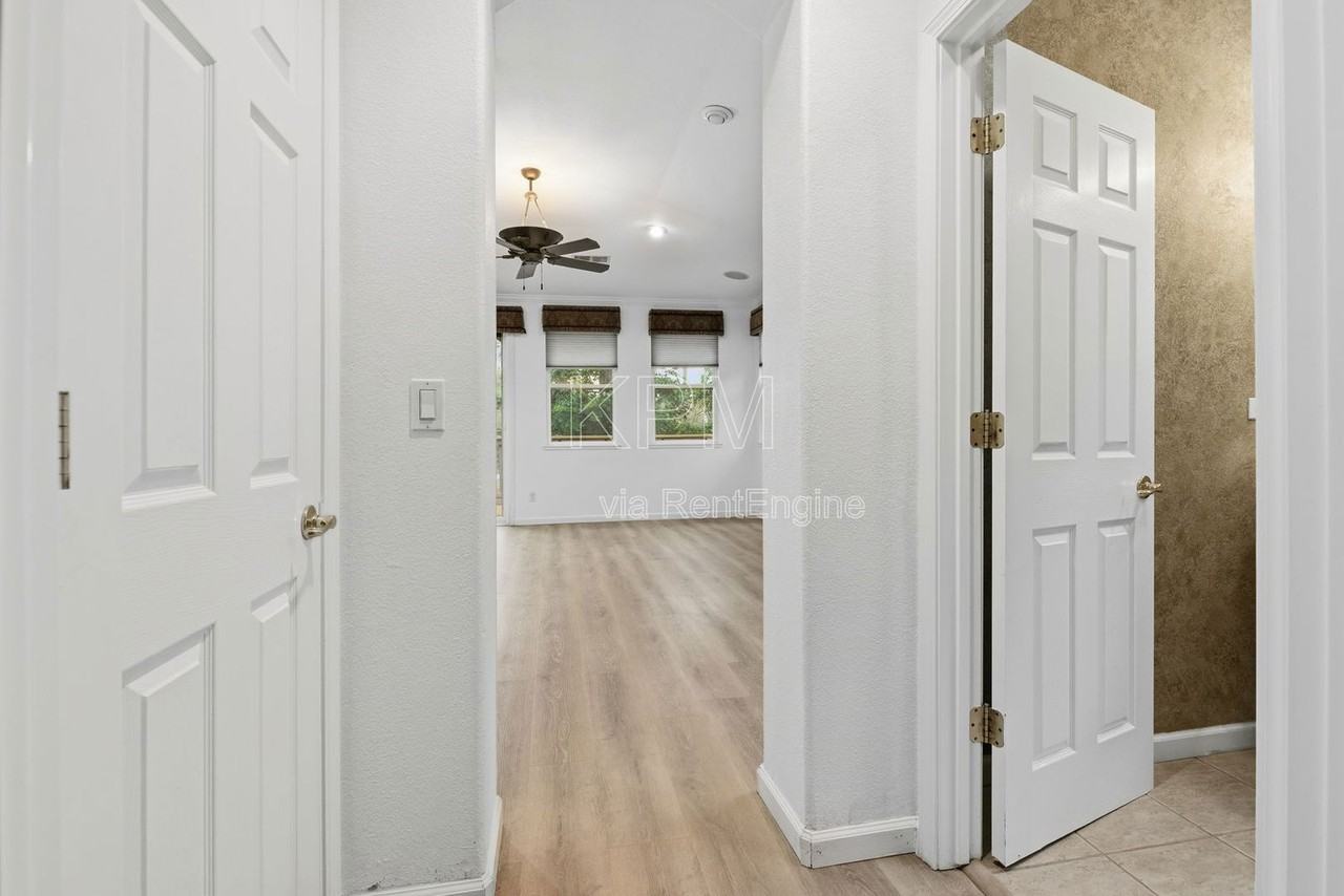 5956 Saint Andrews Dr - Photo 5 of 50