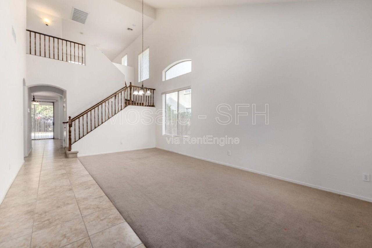 2656 E Boston St - Photo 7 of 36