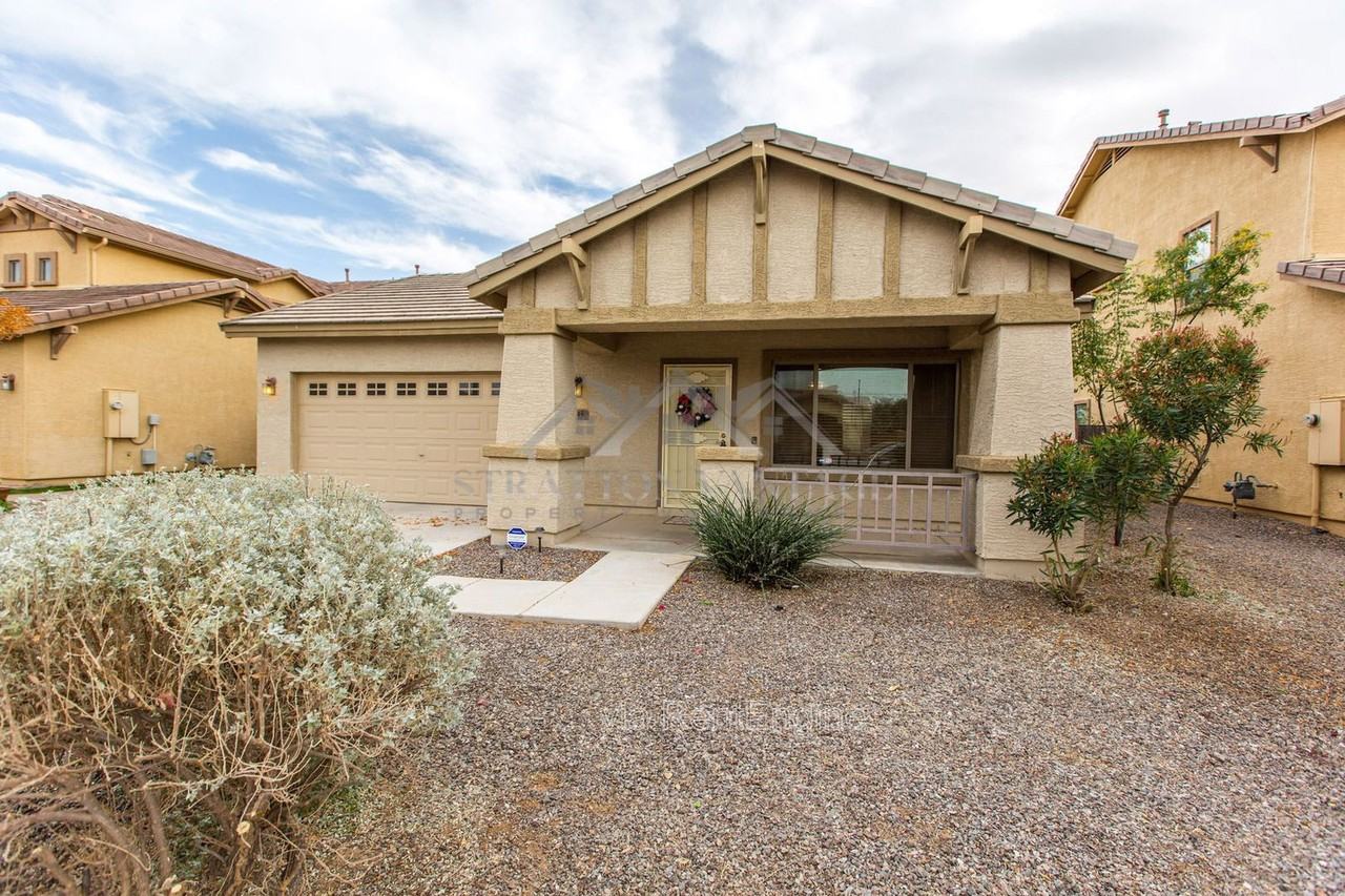 945 E Blue Spruce Ln - Photo 3 of 28