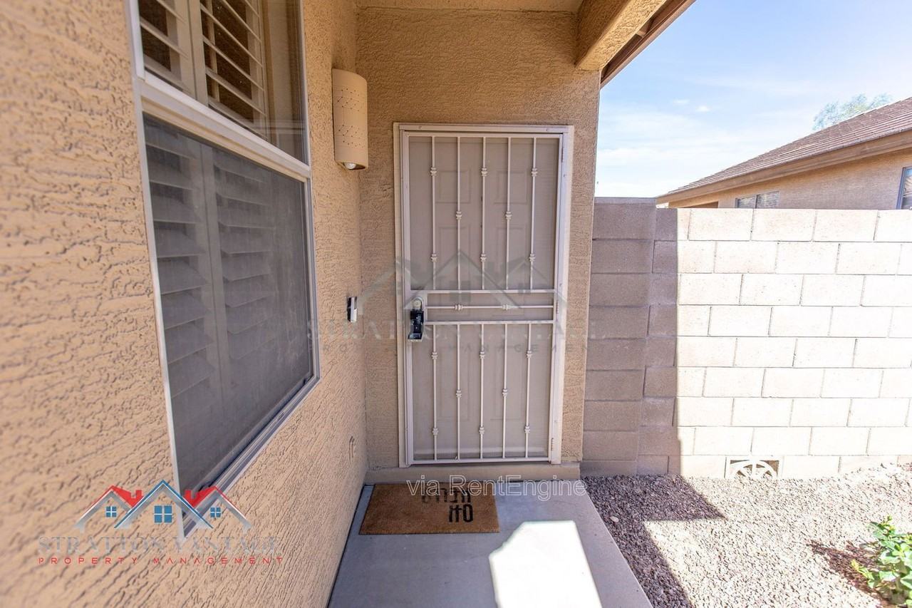 12828 W Redondo Dr - Photo 6 of 47