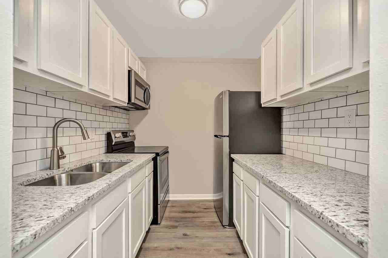 5615 Happy Hollow Rd #6 - Photo 3 of 12