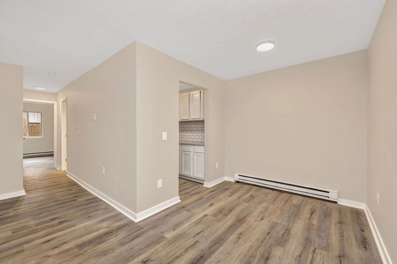 5615 Happy Hollow Rd #6 - Photo 6 of 12