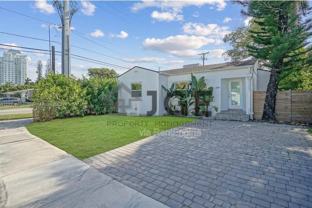 968 Ne 80th St #A - Photo 1 of 1