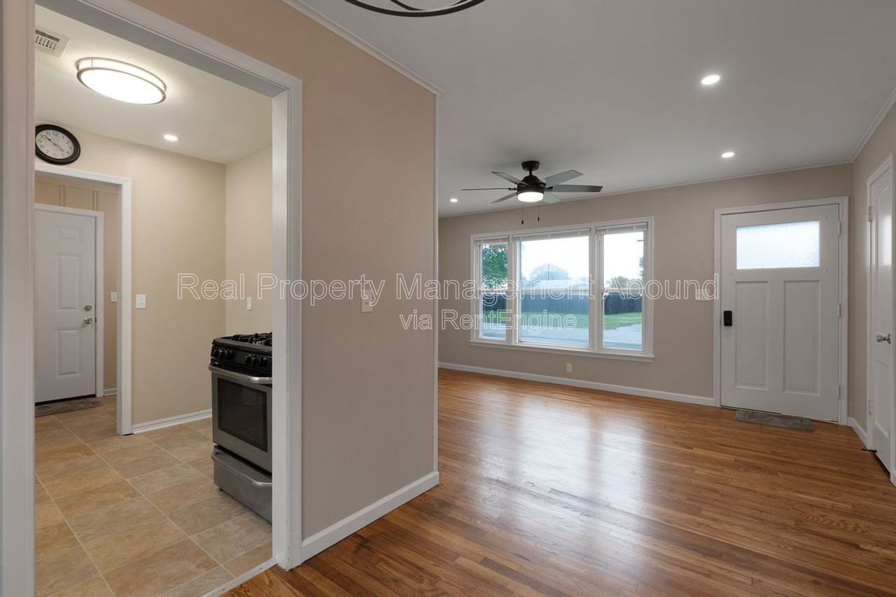 314 N Birch St - Photo 6 of 22