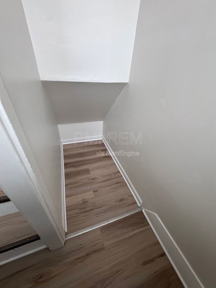 470 Sumner St #F - Photo 6 of 10