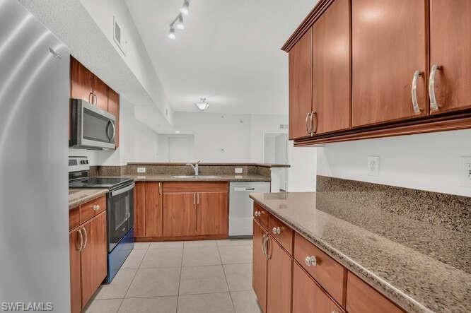 1865 Florida Club Dr