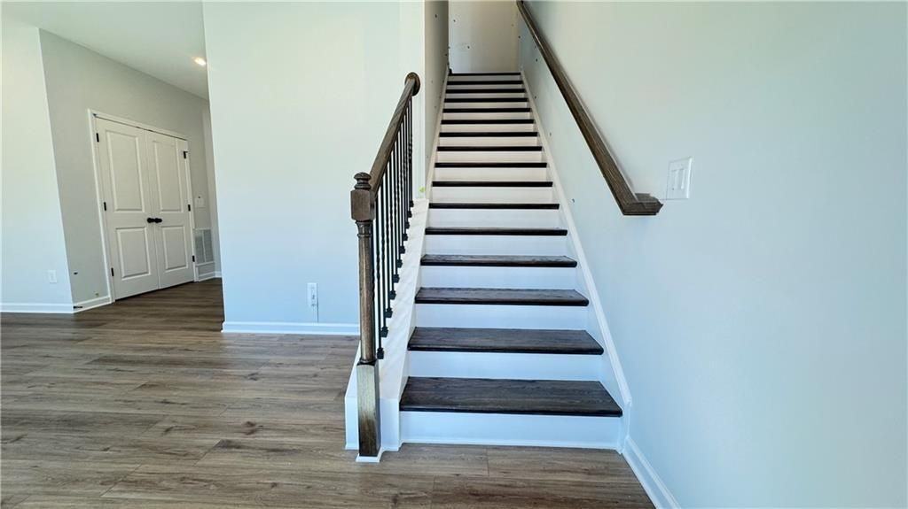 1043 Bullpen Bluffs - Photo 7 of 47