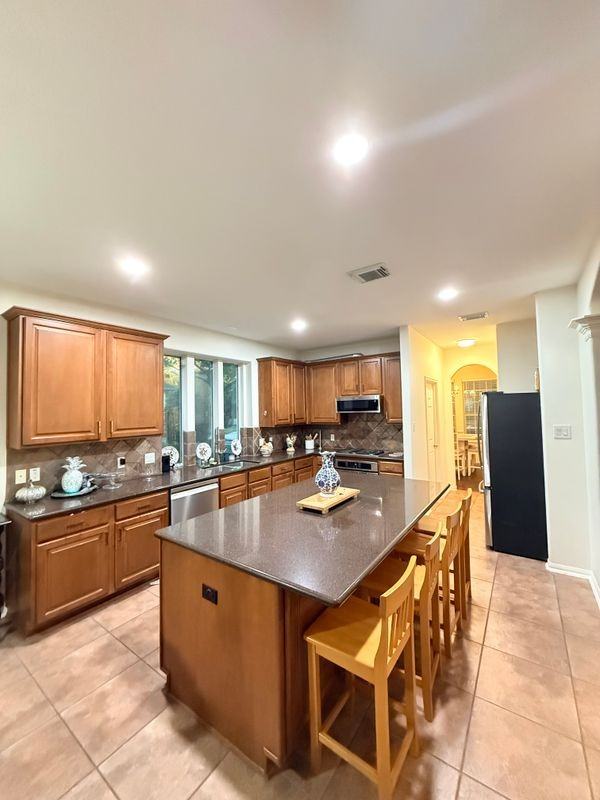 18406 S Roaring River Ct - Photo 2 of 7