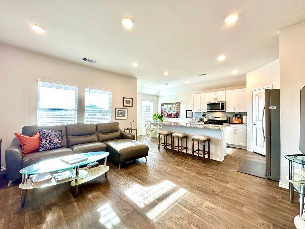 331 N Richland Dr - Photo 7 of 17