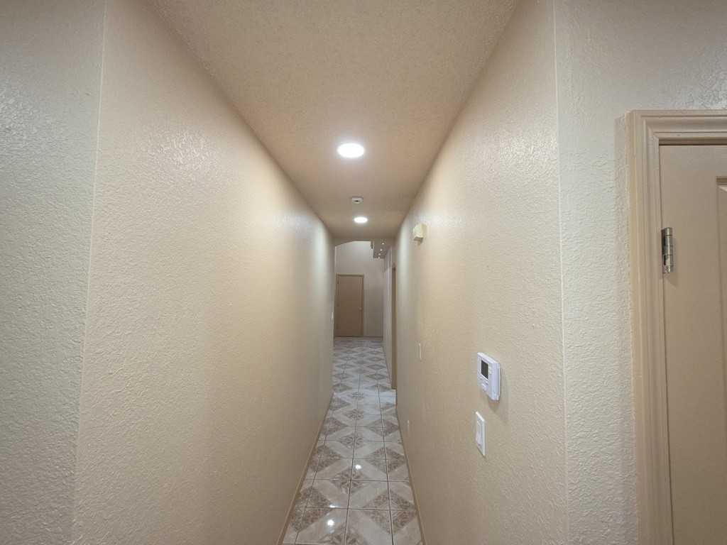 12205 Amstater Cir - Photo 5 of 23