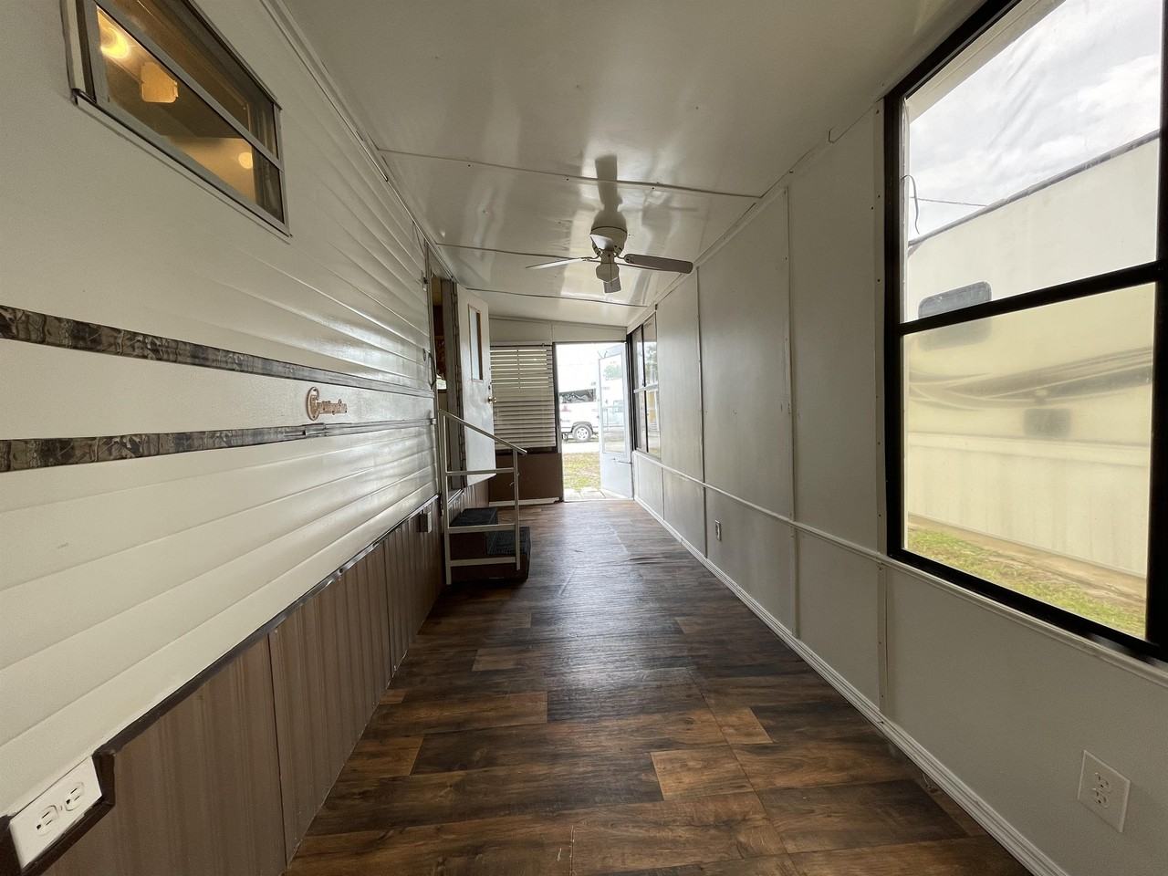 30346 Fl - Photo 3 of 28