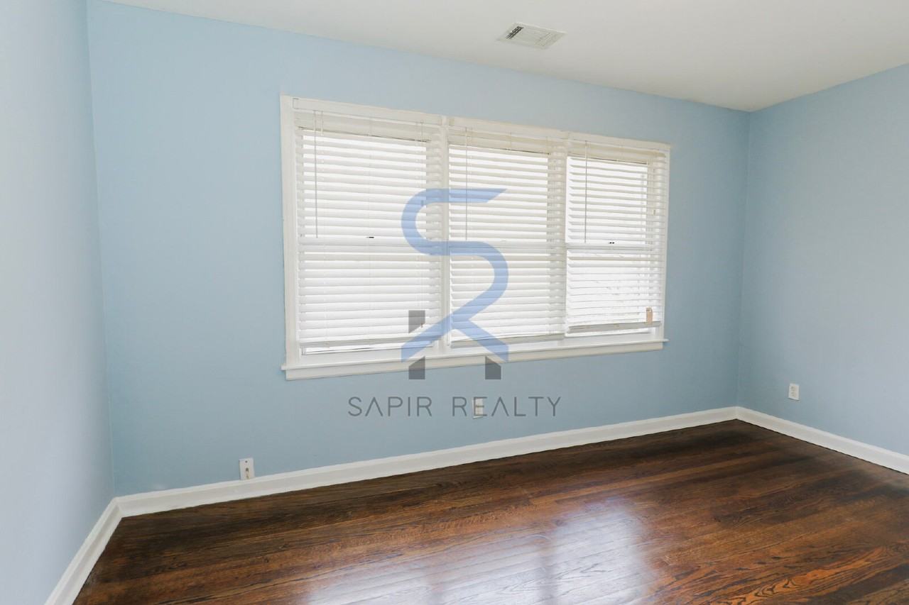 164 Fairburn Rd Sw - Photo 4 of 14