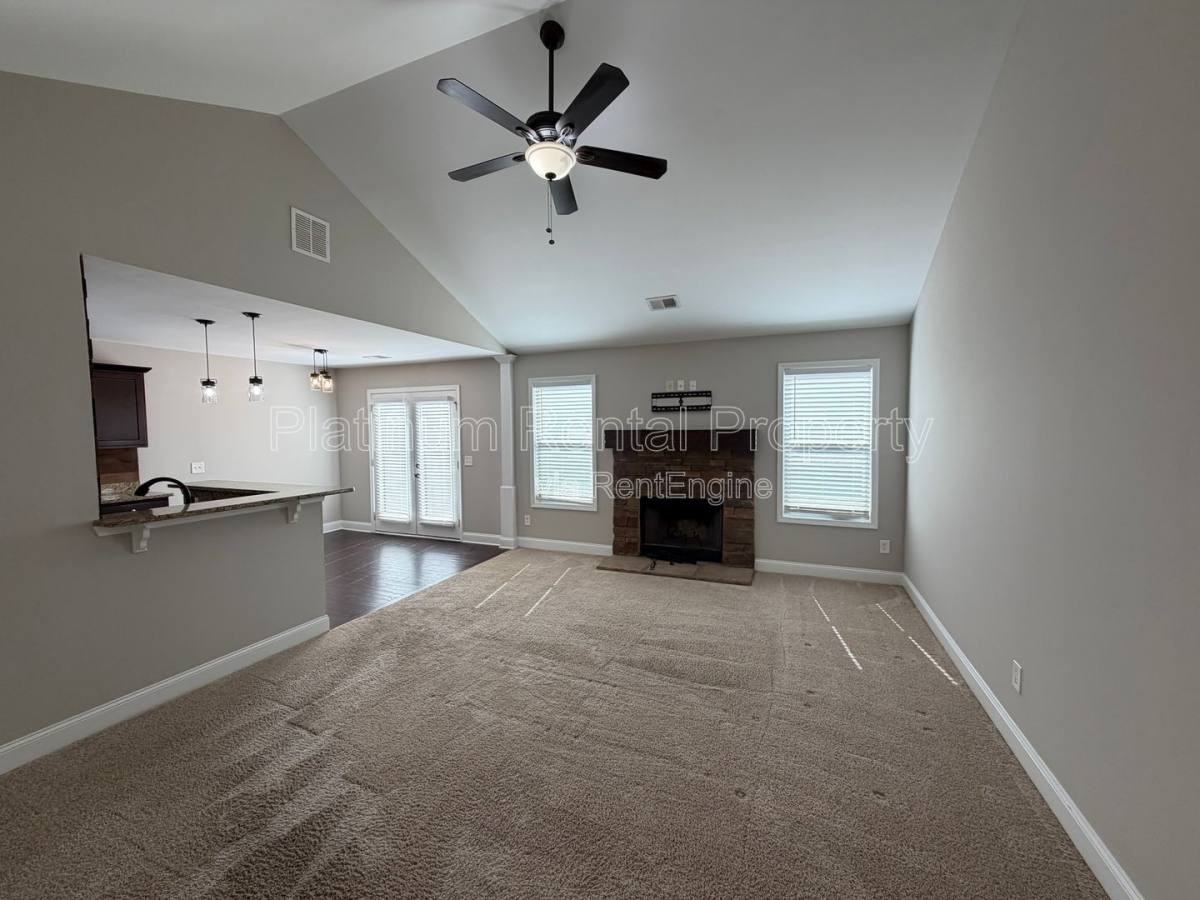95 Rand Way - Photo 3 of 10