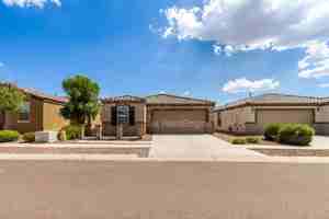 featured image of 1517 E Saint Catherine Ave